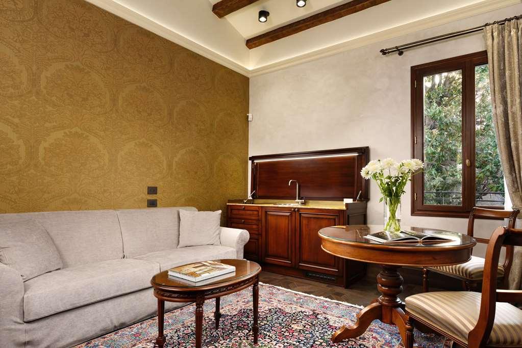 Theodora Empress Hotel Venecia